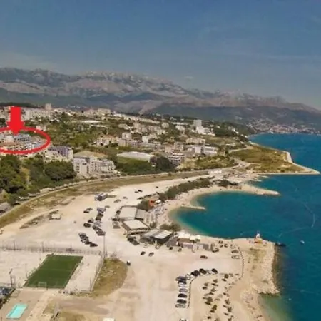 Close To Znjan Spacious With Balcony * Split