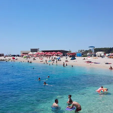 Close To Znjan Beach Spacious Studio With Balcony Split