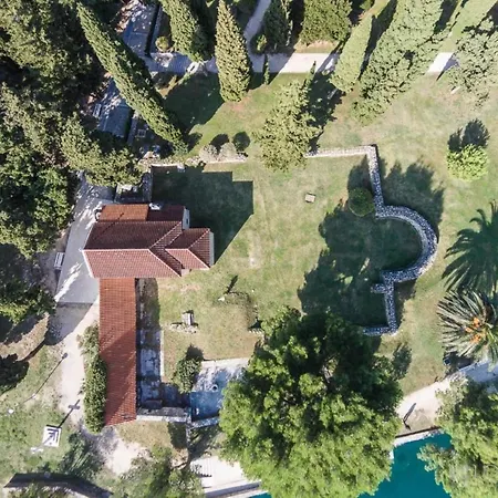 Διαμέρισμα Close To Znjan Spacious With Balcony Σπλιτ